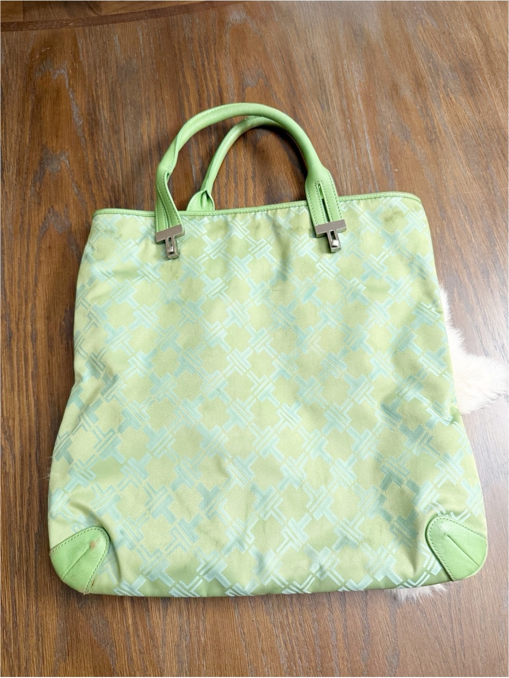 Tumi Signature Collection green tote - Picture 3 of 9